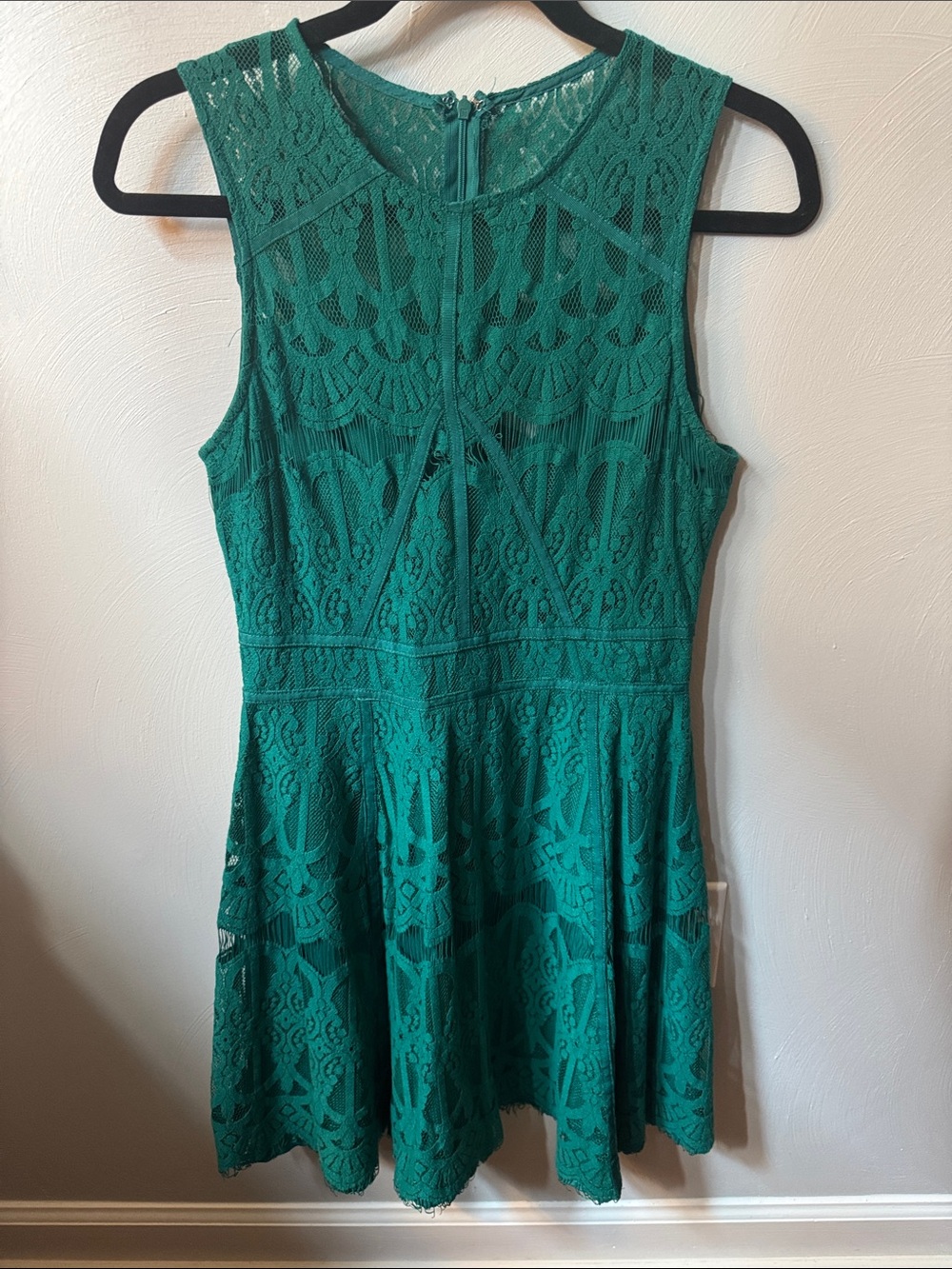 Emerald Green Lace Fit-and-Flare Cocktail Dress